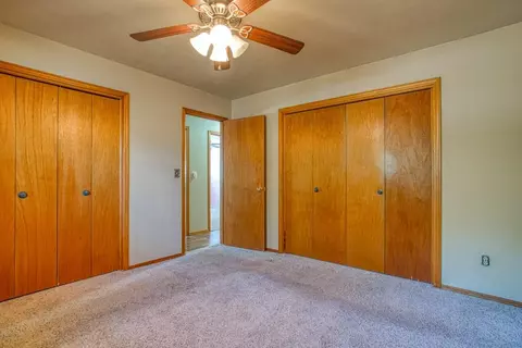 320 W 11th St, Watonga, OK 73772 photo 9