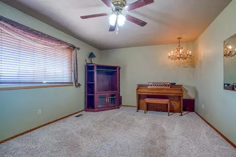 320 W 11th St, Watonga, OK 73772 photo 2