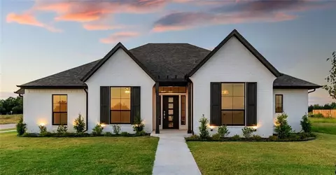 2501 Summit Crossing Pkwy, Norman, OK 73071