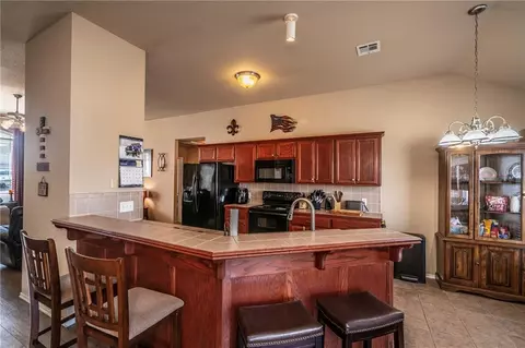 4105 Queens Dr, Moore, OK 73160 photo 12