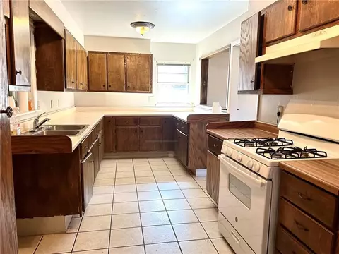 301 Apache Trl, Foss, OK 73647 photo 4