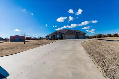 2379 County Road 1202, Tuttle, OK 73089 photo 3