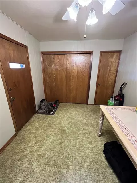 201 E Wallace Ave, Apache, OK 73006 photo 8