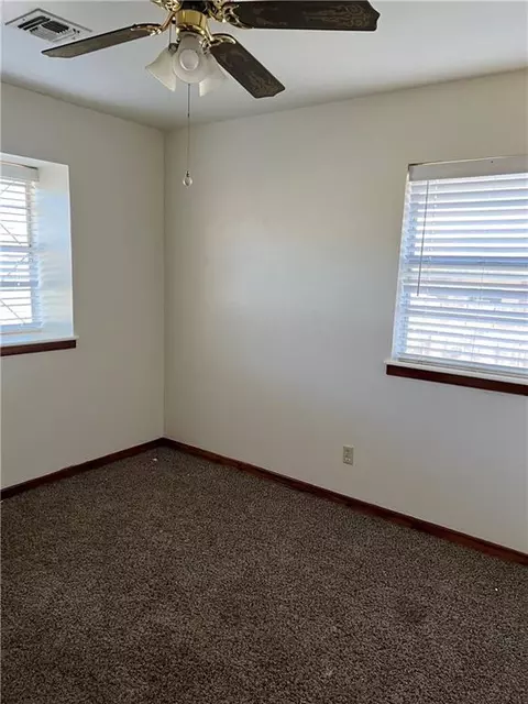312 Cameron St, Altus, OK 73521 photo 6