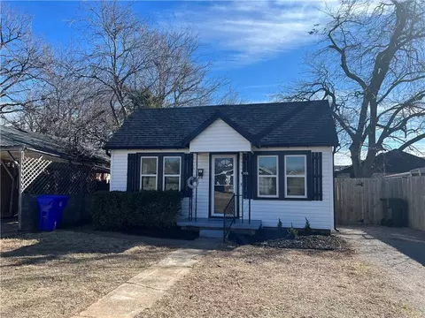 308 E Daws, Norman, OK 73069 photo 1