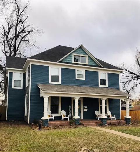 417 E Vilas Ave, Guthrie, OK 73044 photo 6