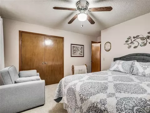 304 E Olympic Dr, Yukon, OK 73099 photo 21
