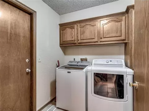 304 E Olympic Dr, Yukon, OK 73099 photo 15
