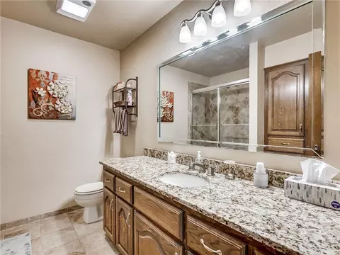 304 E Olympic Dr, Yukon, OK 73099 photo 23