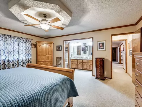 304 E Olympic Dr, Yukon, OK 73099 photo 17