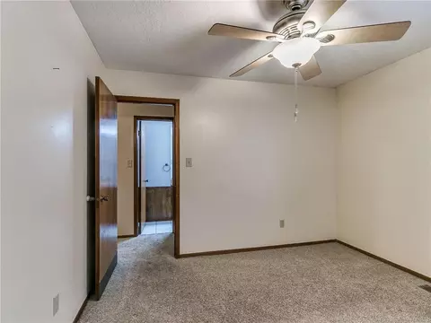 2008 Oak Forest Dr, Norman, OK 73071 photo 24