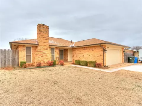 2008 Oak Forest Dr, Norman, OK 73071 photo 3