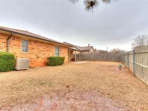 2008 Oak Forest Dr, Norman, OK 73071 photo 27