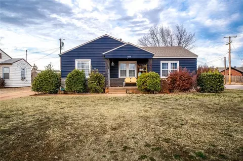 1501 Pine Ave, Clinton, OK 73601