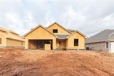 2909 Hazel Holw, Moore, OK 73160 photo 2