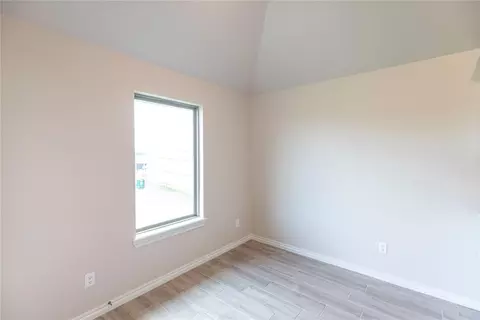 2913 Hazel Holw, Moore, OK 73160 photo 11