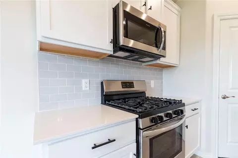 2913 Hazel Holw, Moore, OK 73160 photo 9