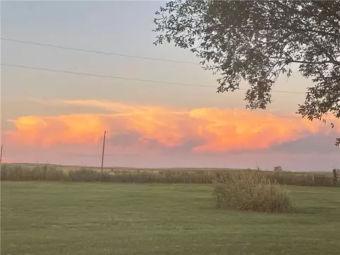 13353 N 2080 Rd, Lone Wolf, OK 73655