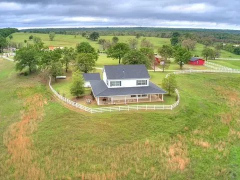17401 E Maguire Rd, Noble, OK 73068