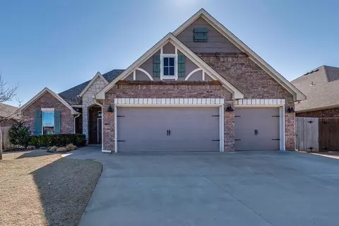 10828 NW 33rd Ter, Yukon, OK 73099