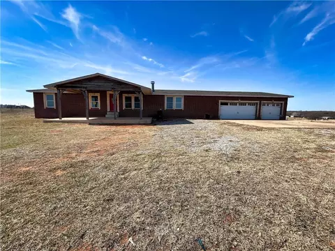 11758 194th St, Lindsay, OK 73052