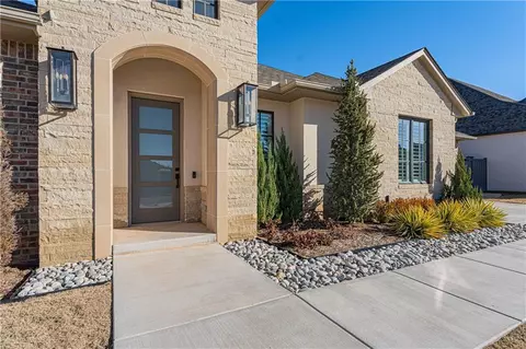 2200 Pallante St, Edmond, OK 73034