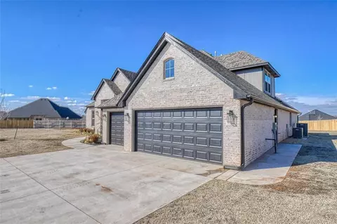 4839 Constitution Ln, Tuttle, OK 73089 photo 2