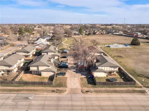1919 Beaumont Dr #A-H, Norman, OK 73071