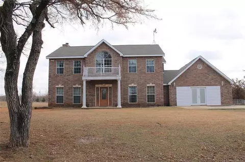 4165 Clover Ln, Marietta, OK 73448