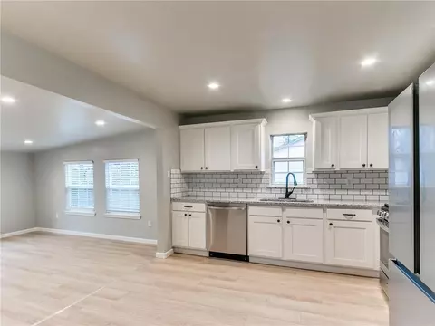 204 SE 3rd St, Perkins, OK 74059 photo 16