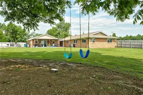 606 E Main St, Tuttle, OK 73089 photo 43