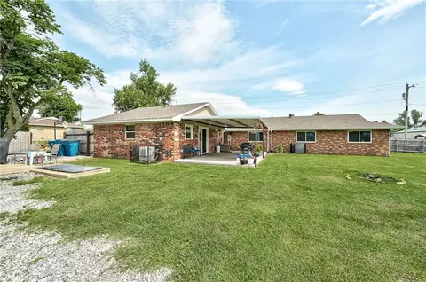 606 E Main St, Tuttle, OK 73089 photo 38
