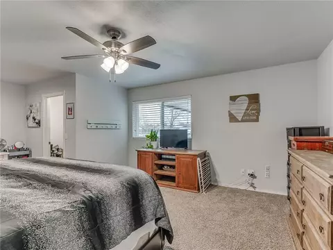 606 E Main St, Tuttle, OK 73089 photo 18