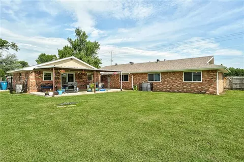 606 E Main St, Tuttle, OK 73089 photo 44