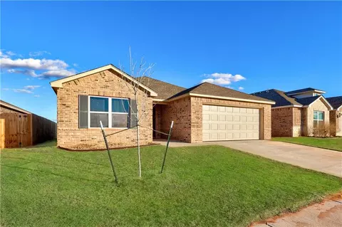 518 Crystal Ln, Tuttle, OK 73089 photo 1