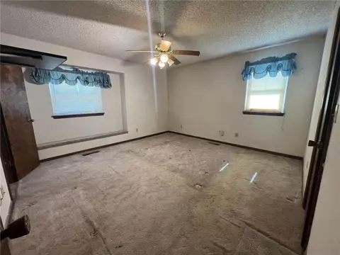323 S Canyon St, Guymon, OK 73942 photo 7