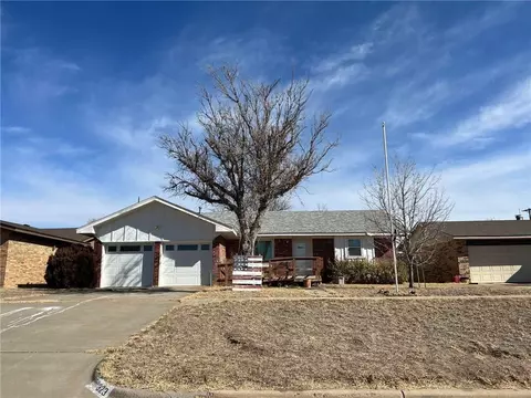 323 S Canyon St, Guymon, OK 73942 photo 2