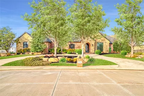 6716 Oak View Rd, Edmond, OK 73025