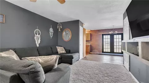 107 W Barger St, Wayne, OK 73095 photo 3