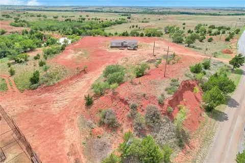20281 E 970 Rd, Hammon, OK 73650 photo 2