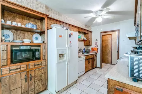 511 Harris Dr, Mcloud, OK 74851 photo 10