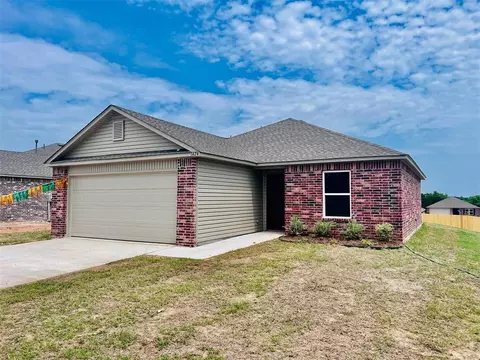 1424 Lexi Dr, Shawnee, OK 74804