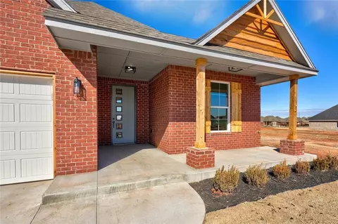 9301 SW 42nd St, Oklahoma City, OK 73179