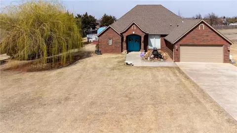 2364 Elm Tree Dr, Blanchard, OK 73010