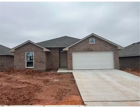 10484 Turtle Back Dr, Midwest City, OK 73130