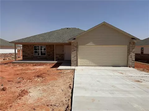 1008 S Colt Ln, Mustang, OK 73064