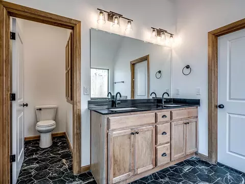 15912 Bison Dr, Moore, OK 73170 photo 35