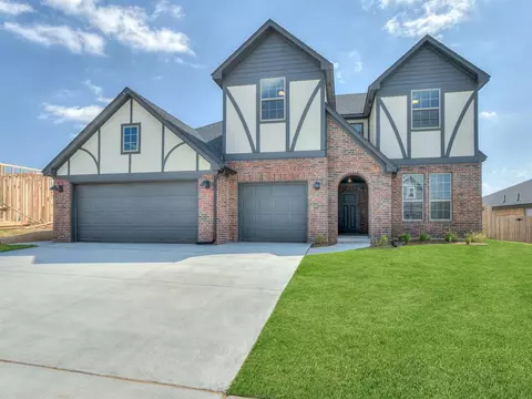 15912 Bison Dr, Moore, OK 73170