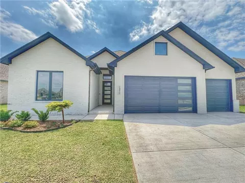 15917 Palermo Dr, Edmond, OK 73013