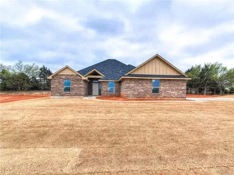 6933 Whirlaway Run, Guthrie, OK 73044